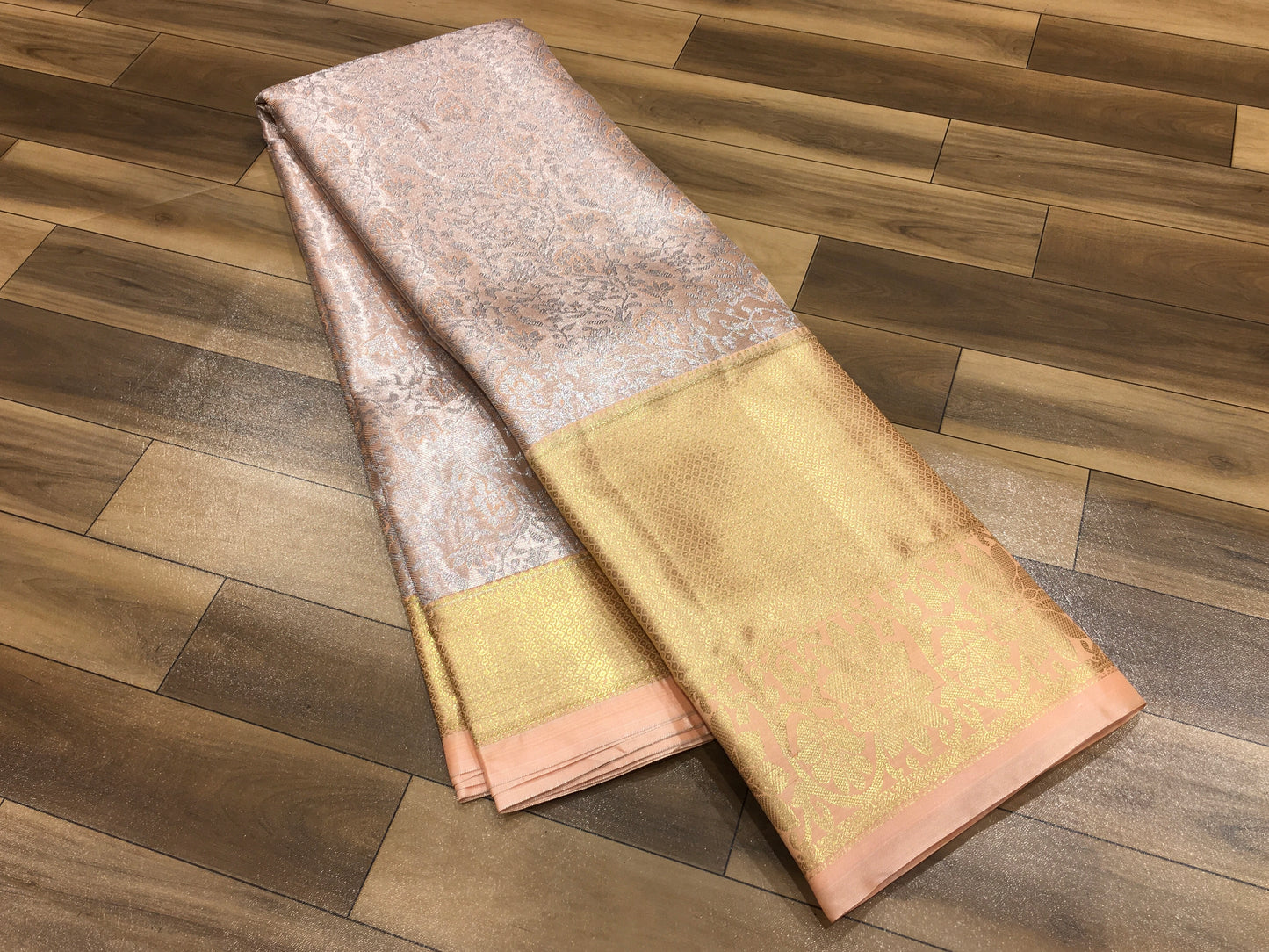 Semi Kanchipuram Tissue Saree