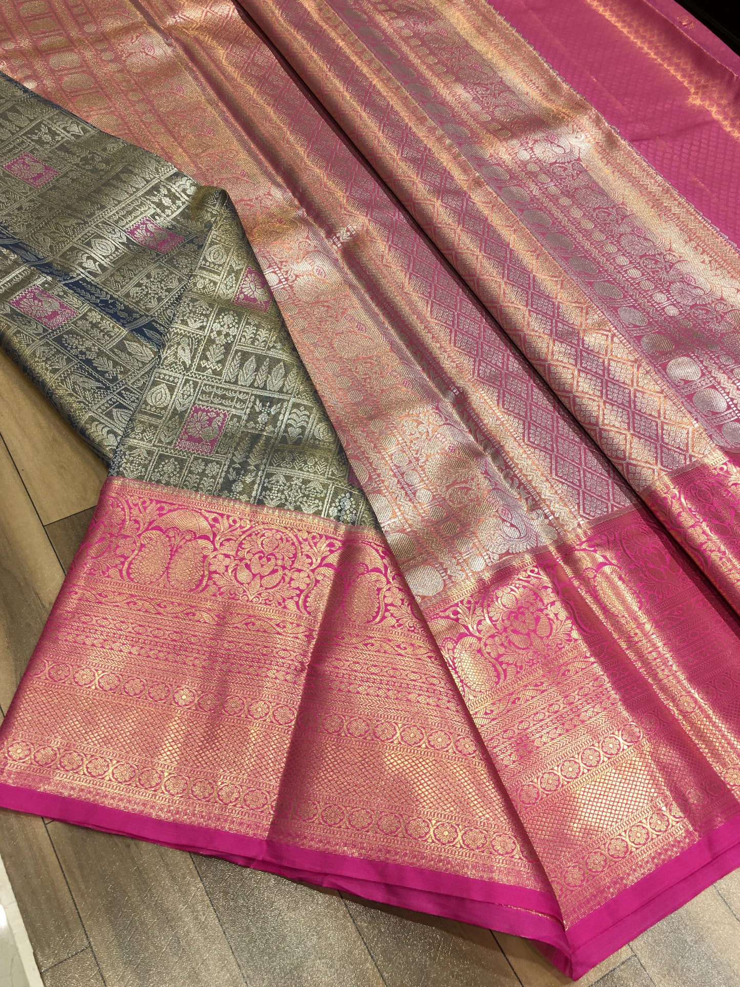 Semi Kanchipuram Tissue Saree