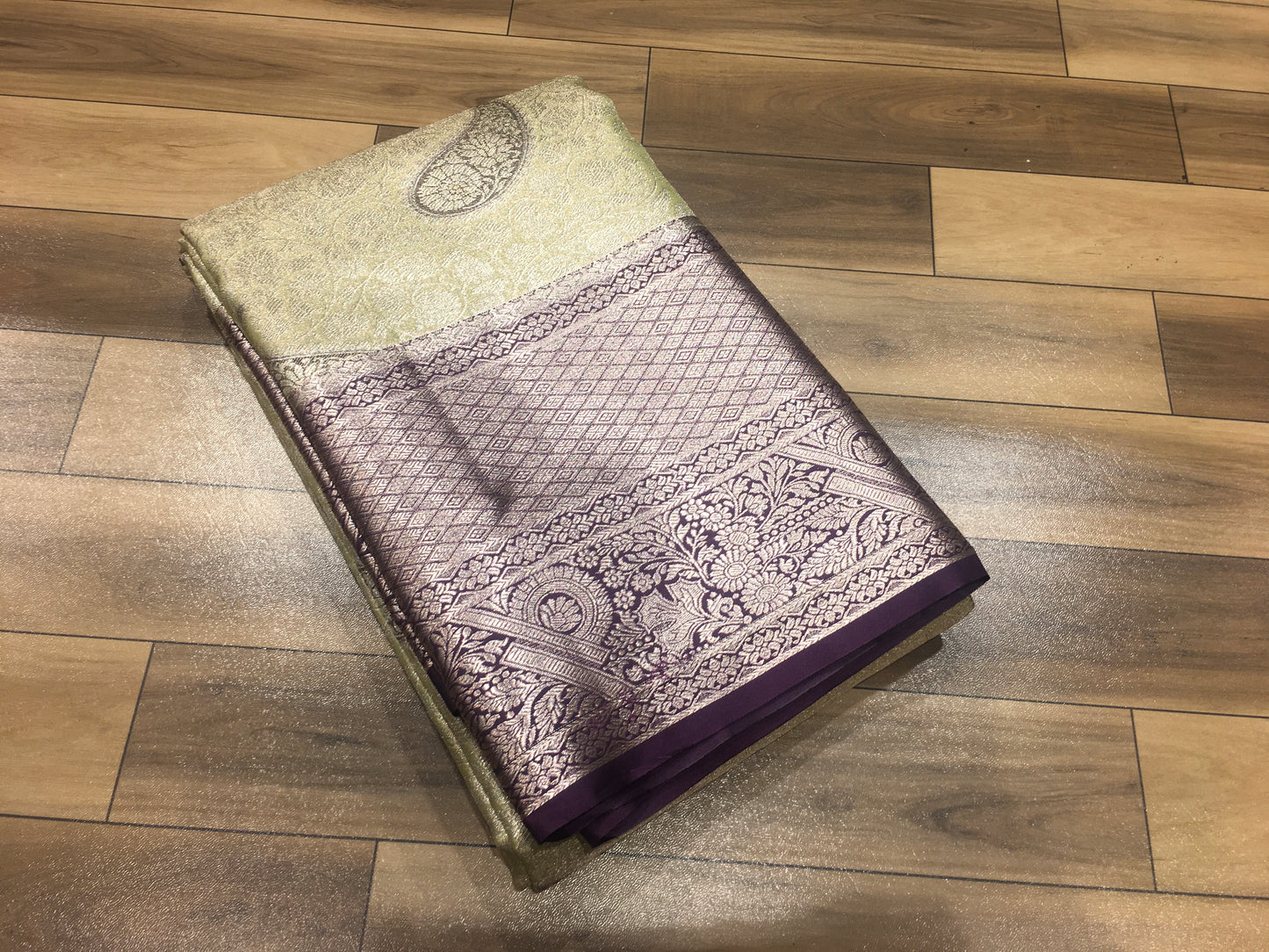 Semi Kanchipuram Tissue Saree