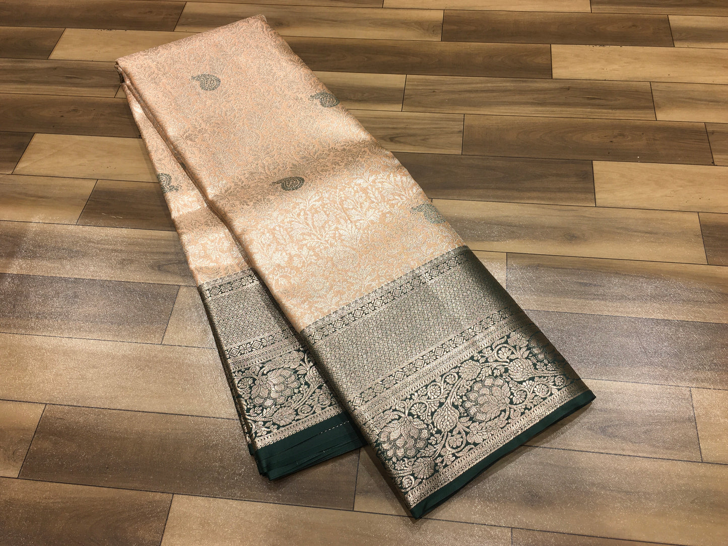 Semi Kanchipuram Tissue Saree