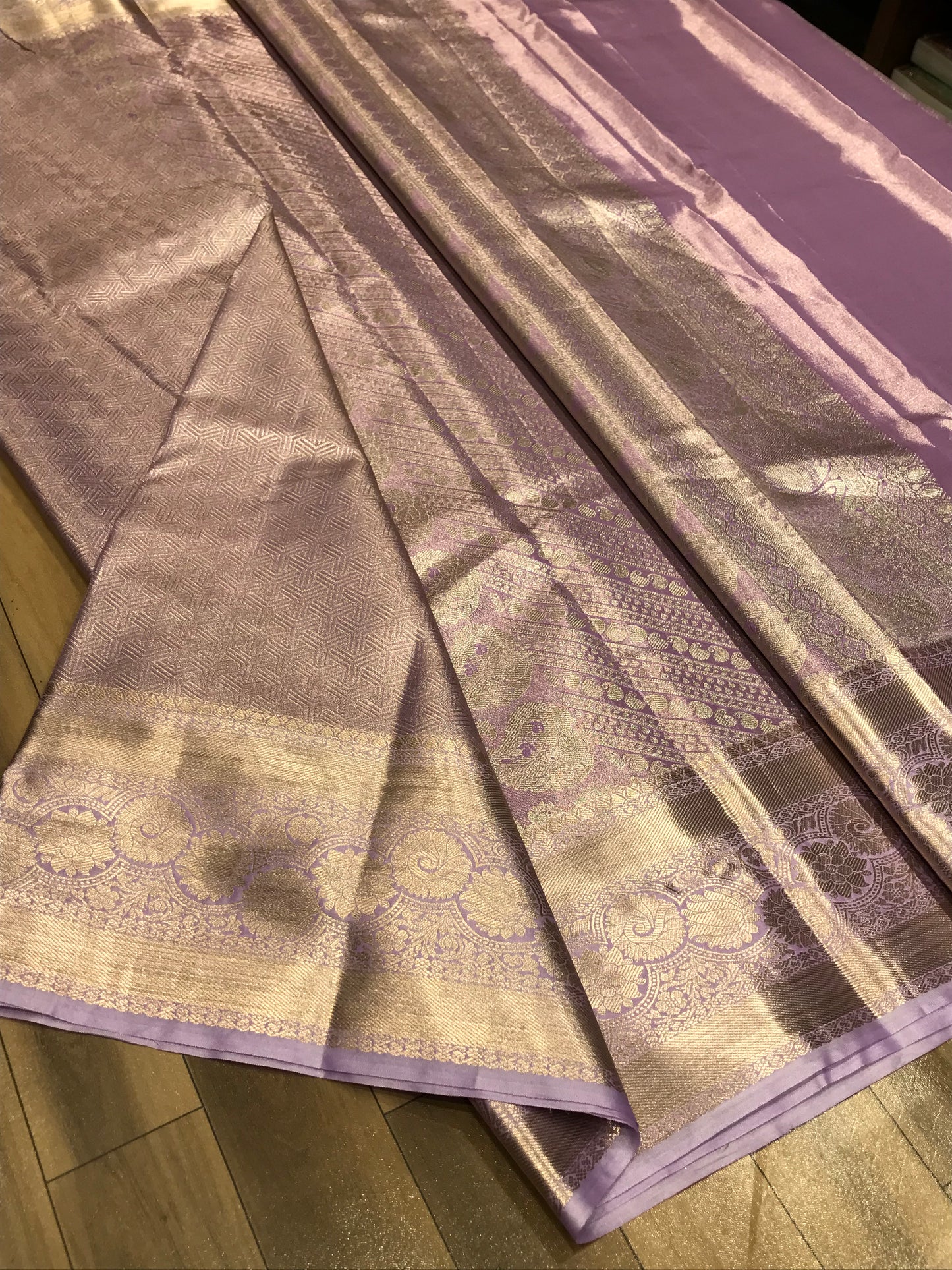 Semi Kanchipuram Tissue Saree