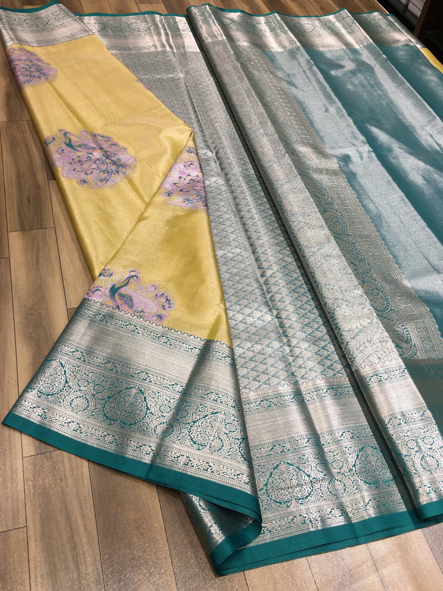 Semi Kanchipuram Tissue Saree