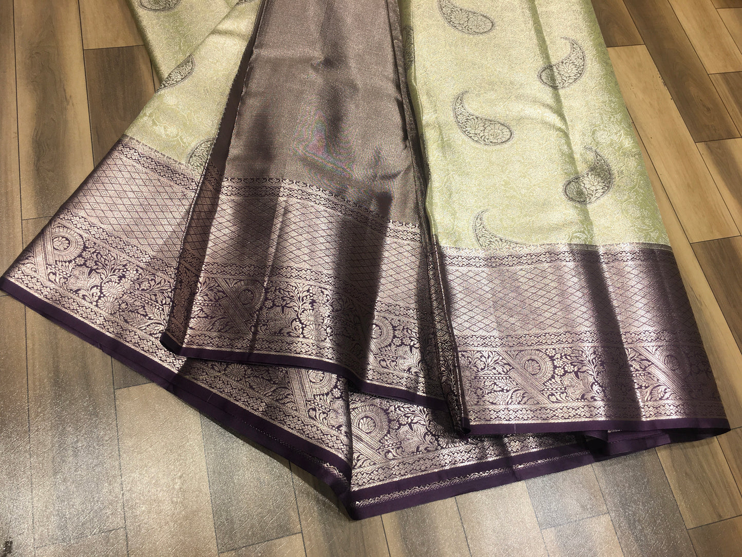 Semi Kanchipuram Tissue Saree