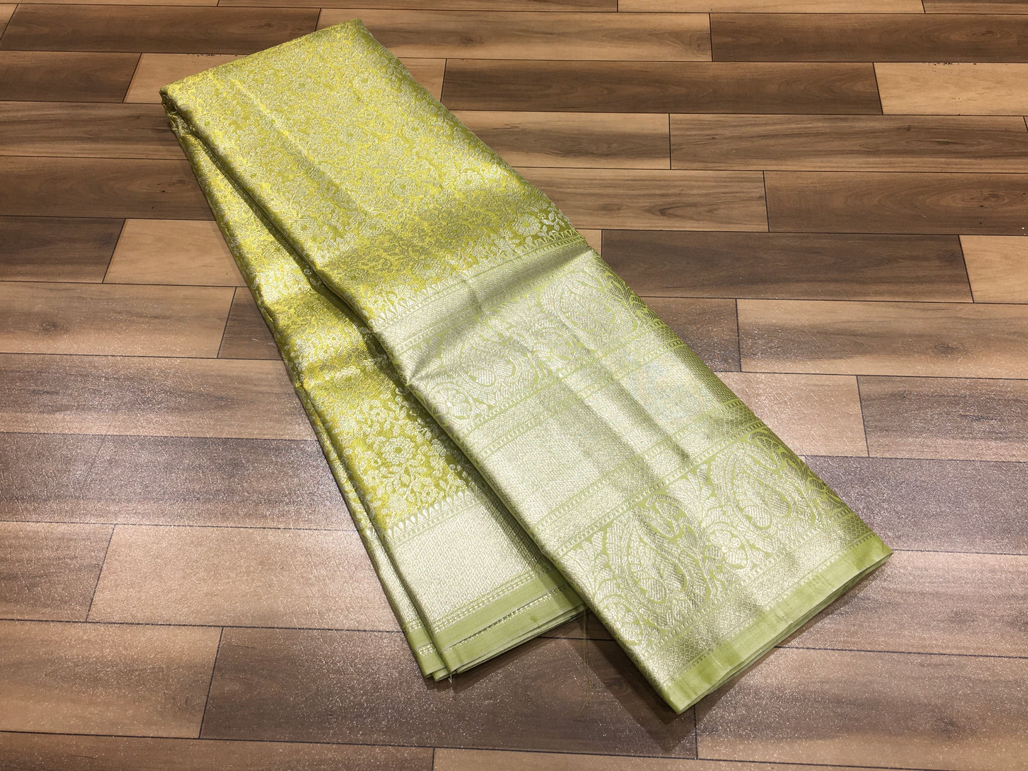 Semi Kanchipuram Tissue Saree