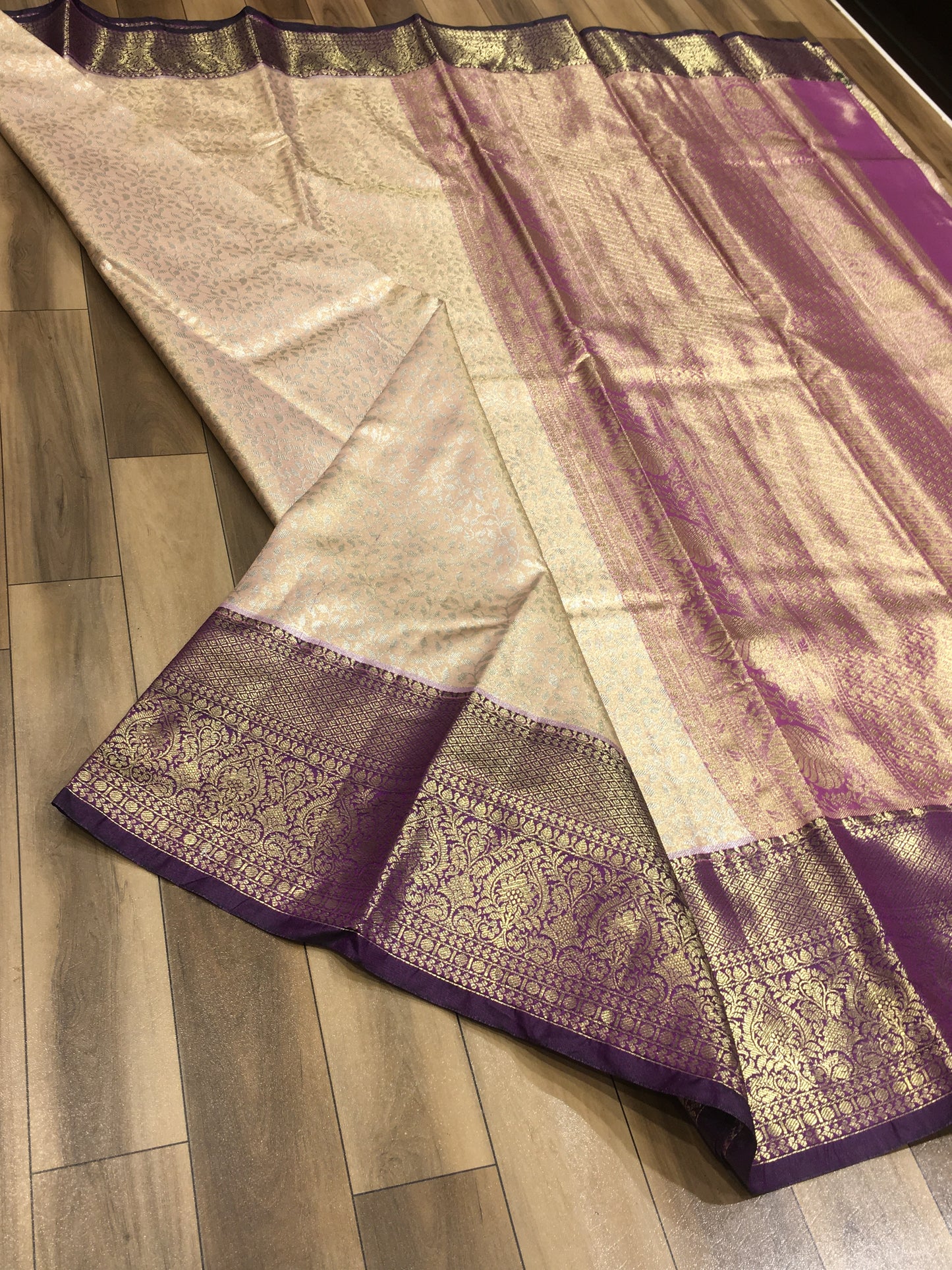 Semi Kanchipuram Tissue Saree