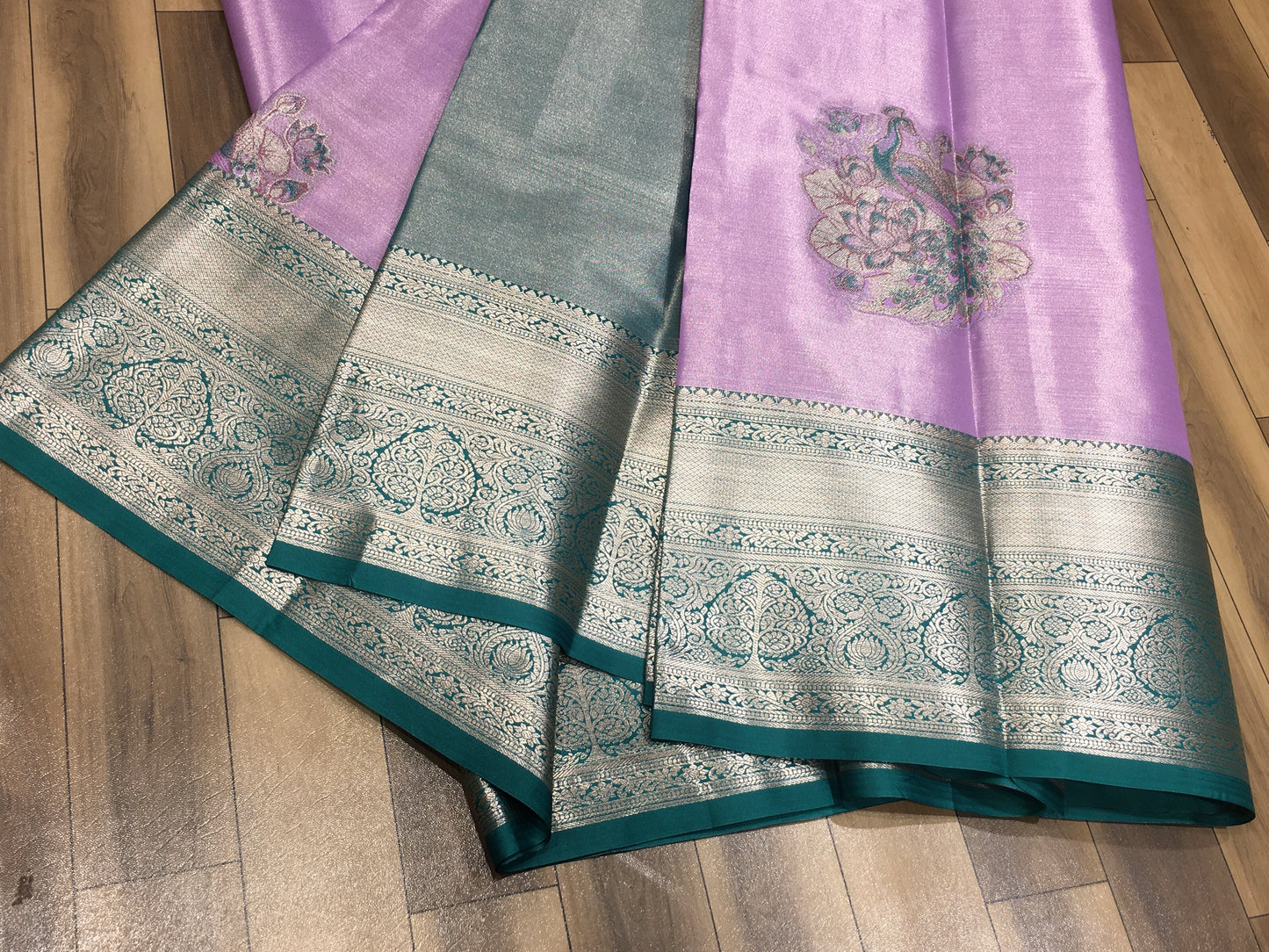 Semi Kanchipuram Tissue Saree