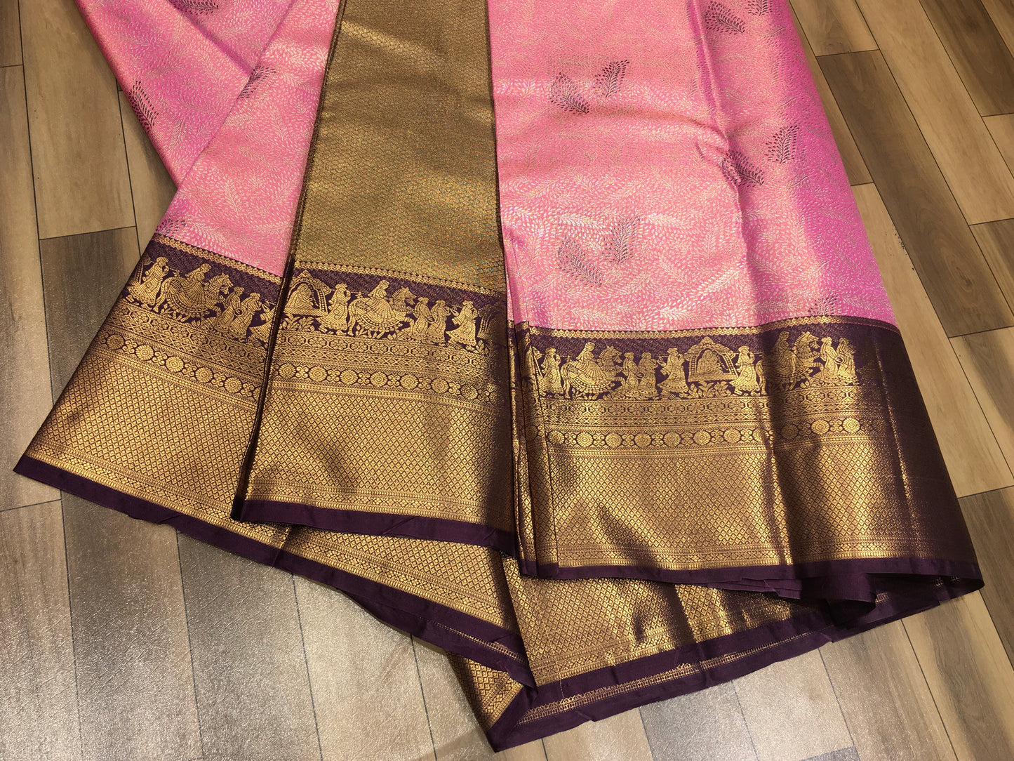 Semi Kanchipuram Tissue Saree