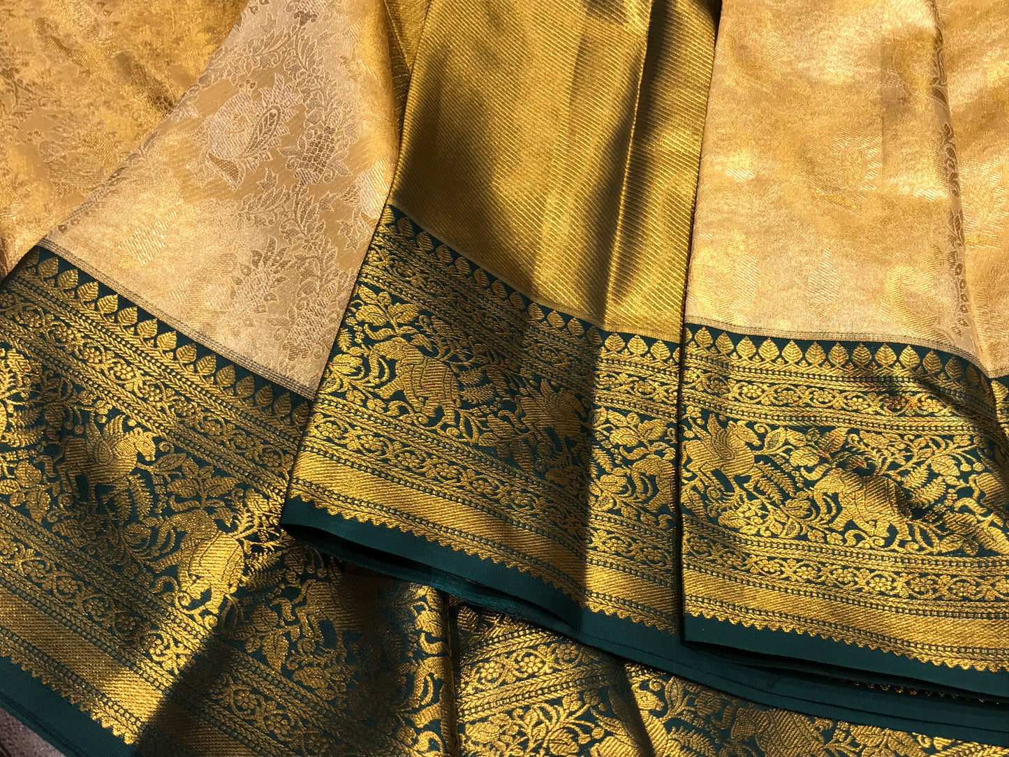 Pure Kanchipuram Tissue Saree