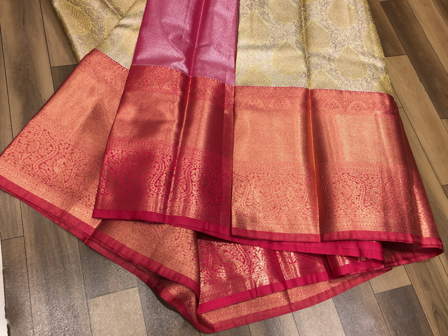 Semi Kanchipuram Tissue Saree