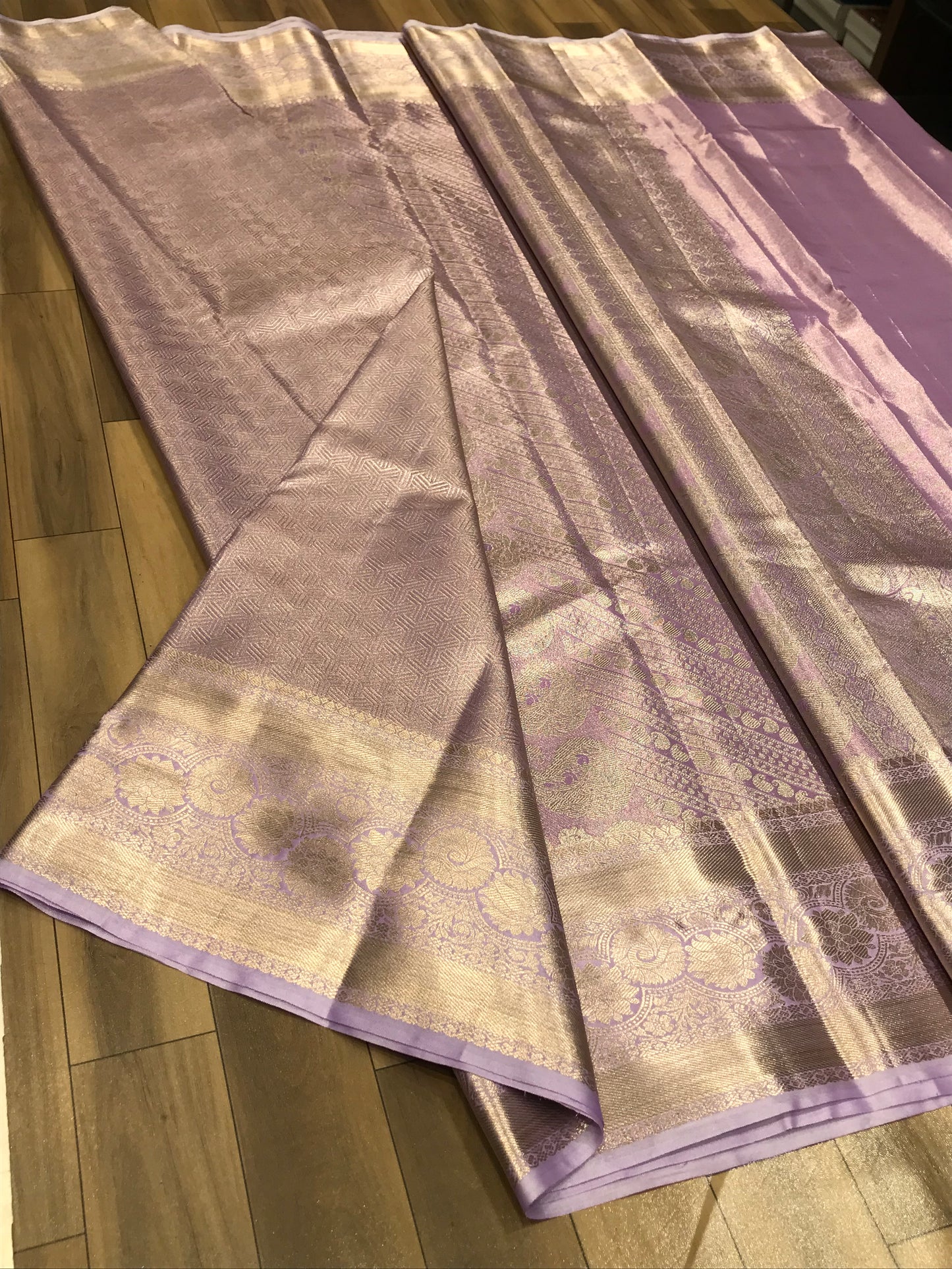 Semi Kanchipuram Tissue Saree