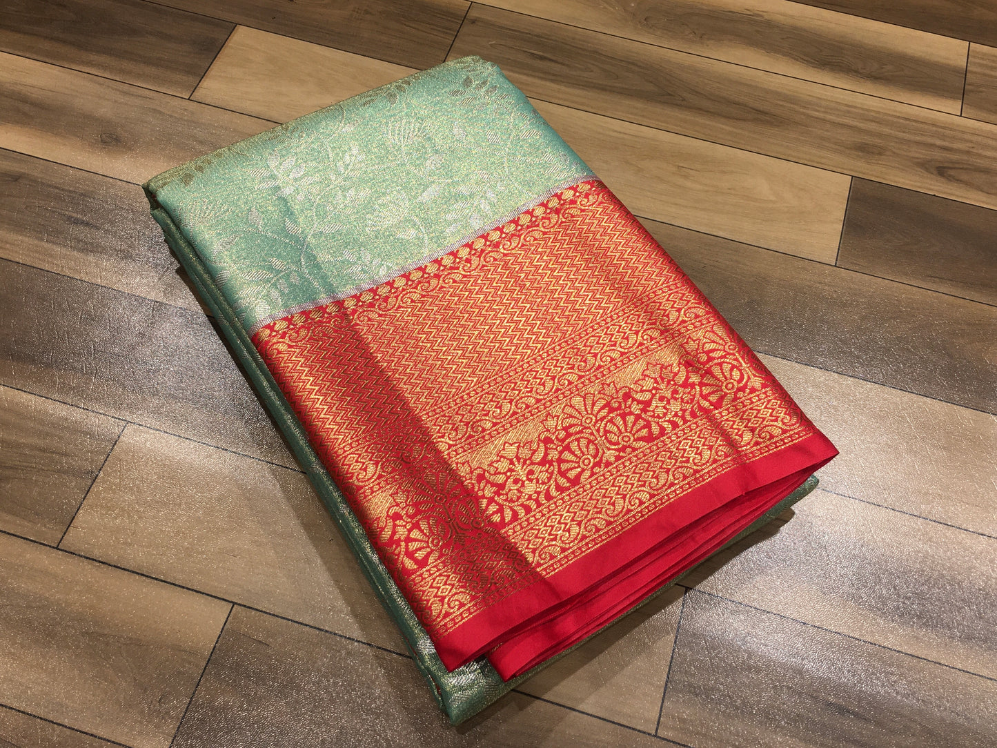 Semi Kanchipuram Tissue Saree