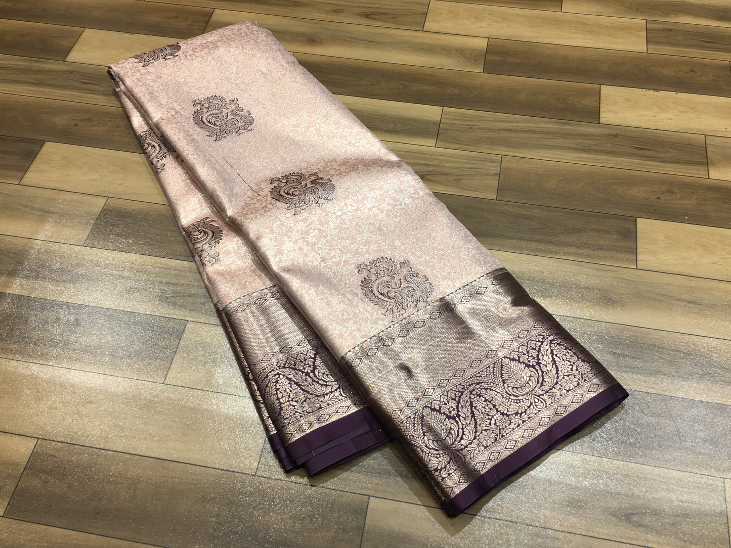 Semi Kanchipuram Tissue Saree