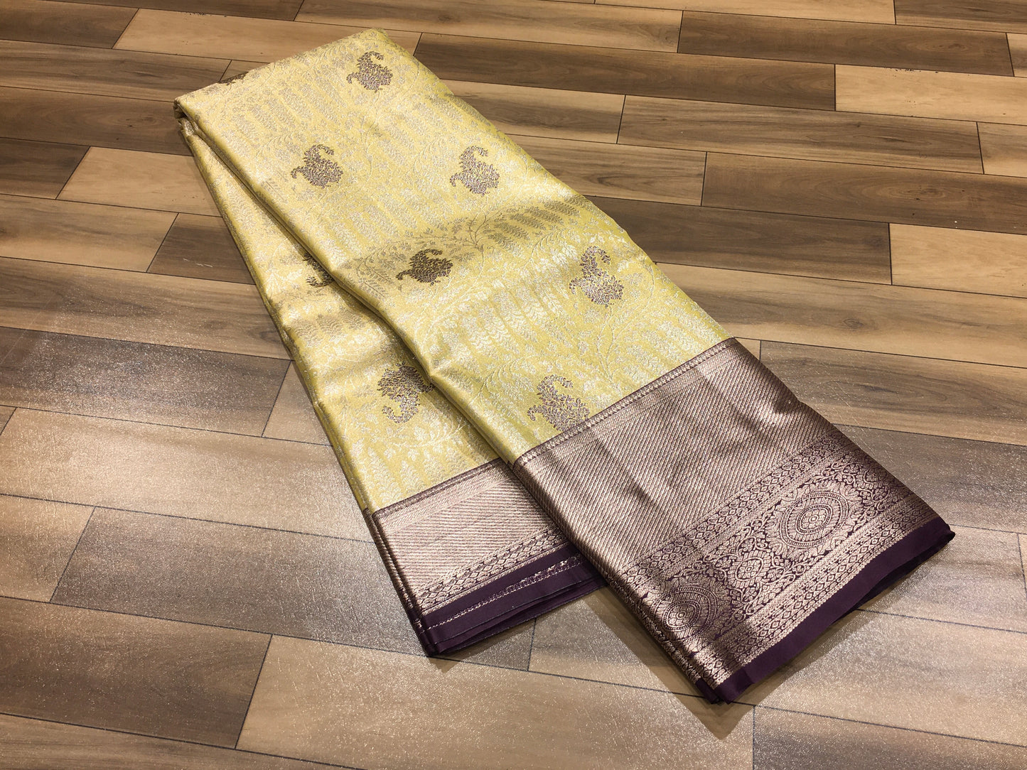 Semi Kanchipuram Tissue Saree