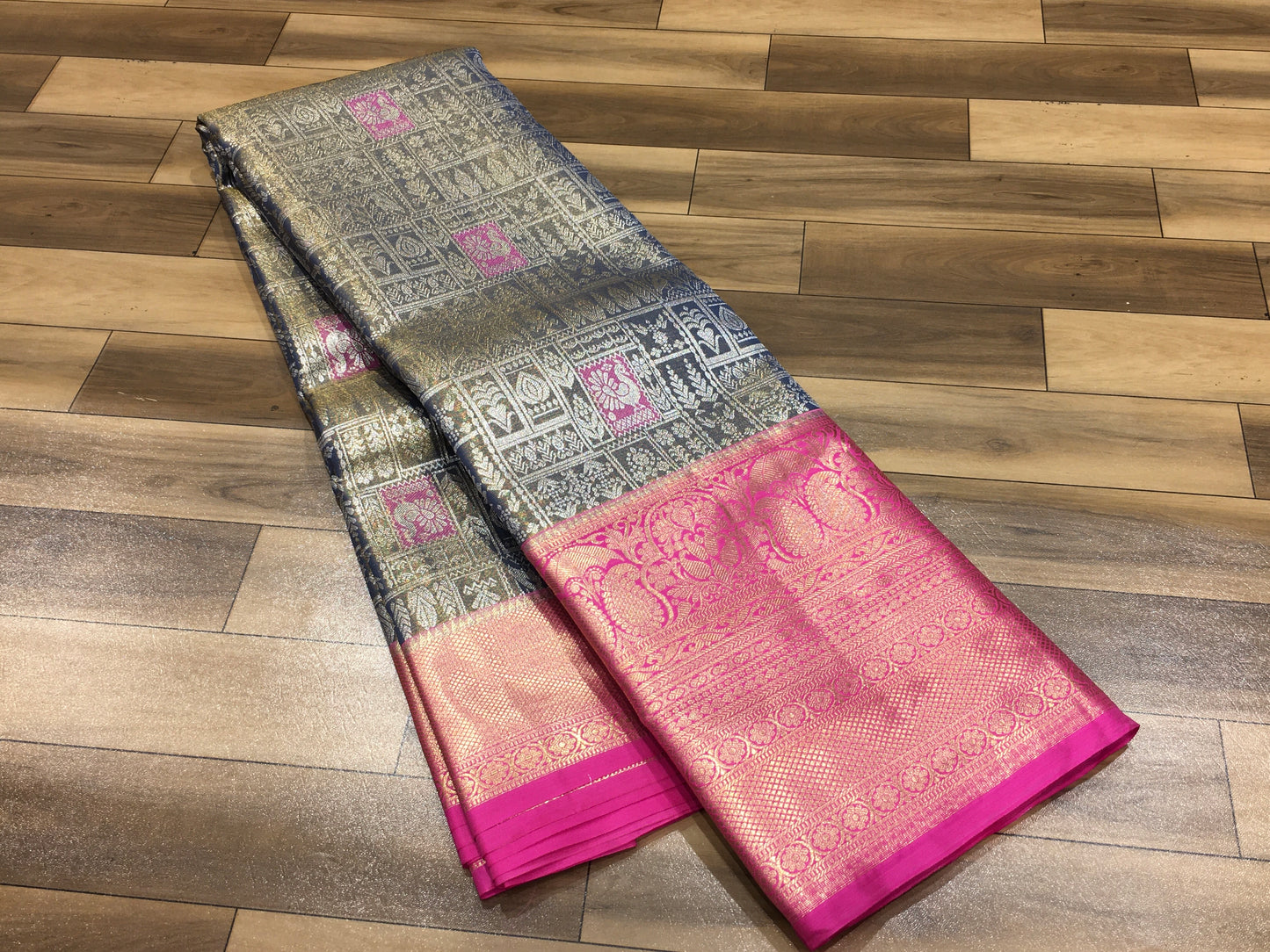 Semi Kanchipuram Tissue Saree