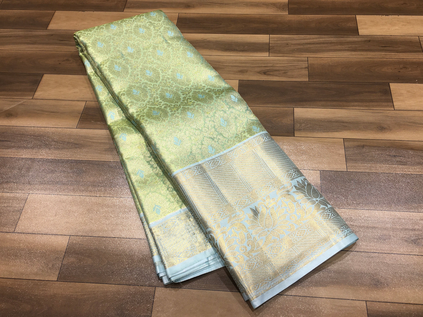 Semi Kanchipuram Tissue Saree