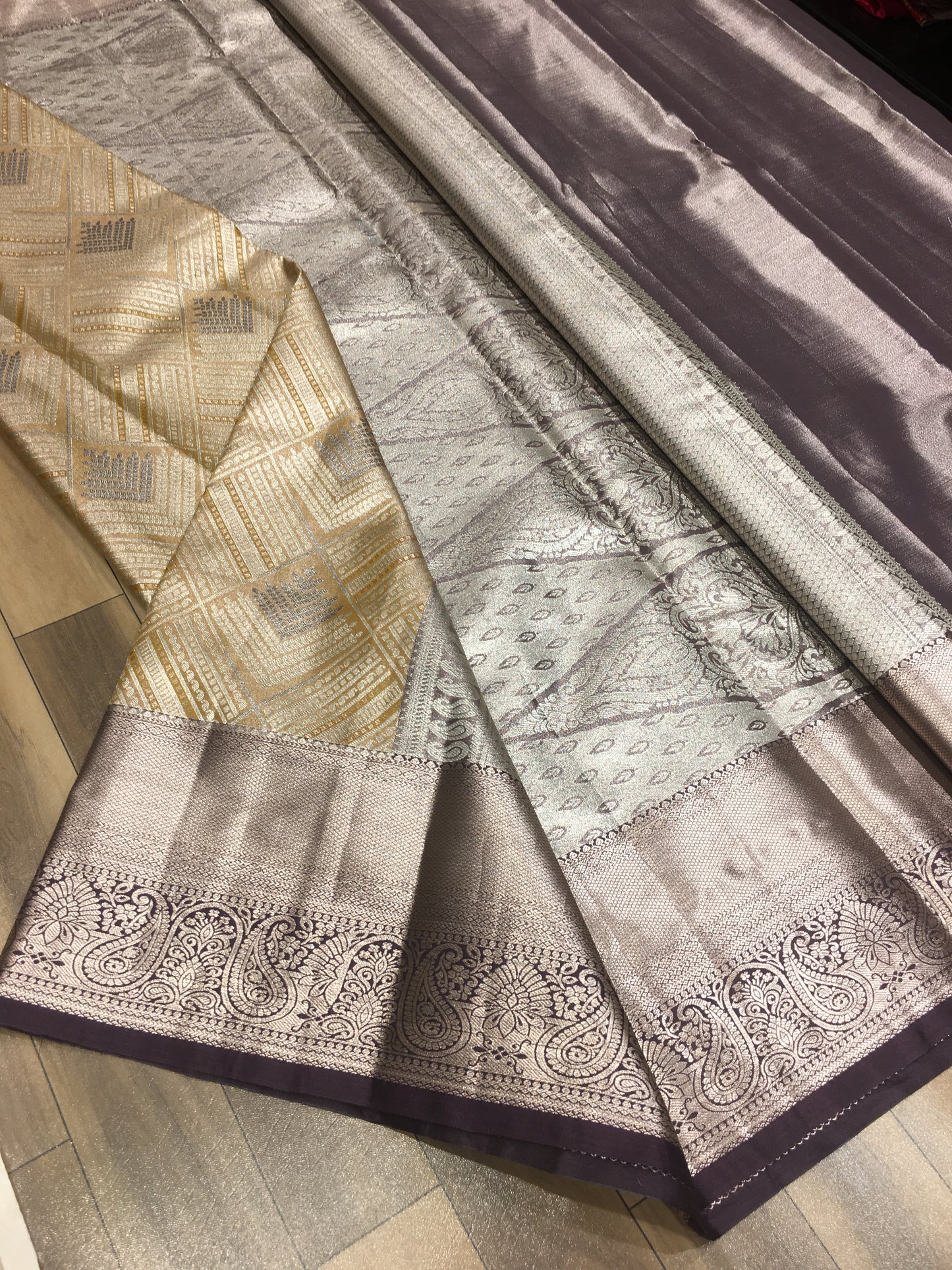 Semi Kanchipuram Tissue Saree