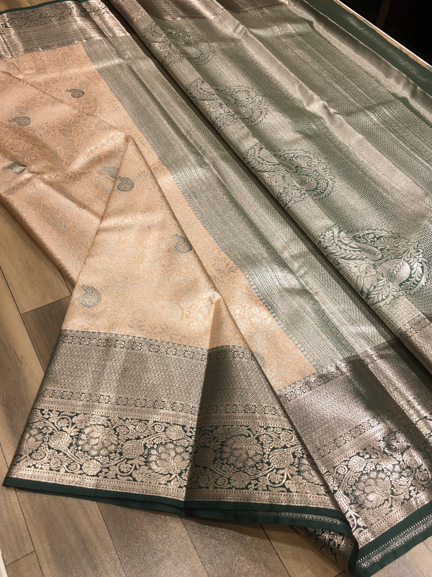 Semi Kanchipuram Tissue Saree