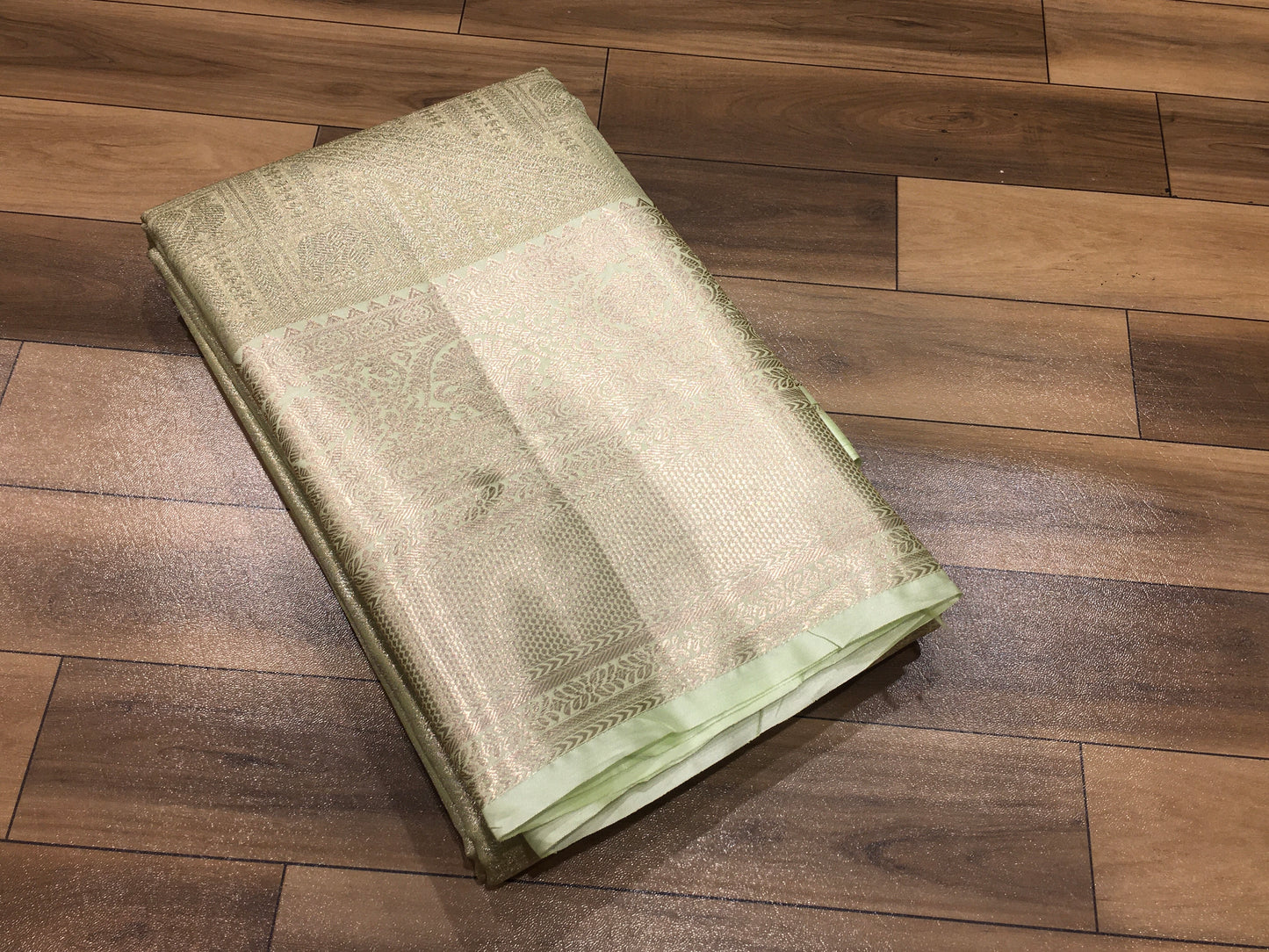 Semi Kanchipuram Tissue Saree