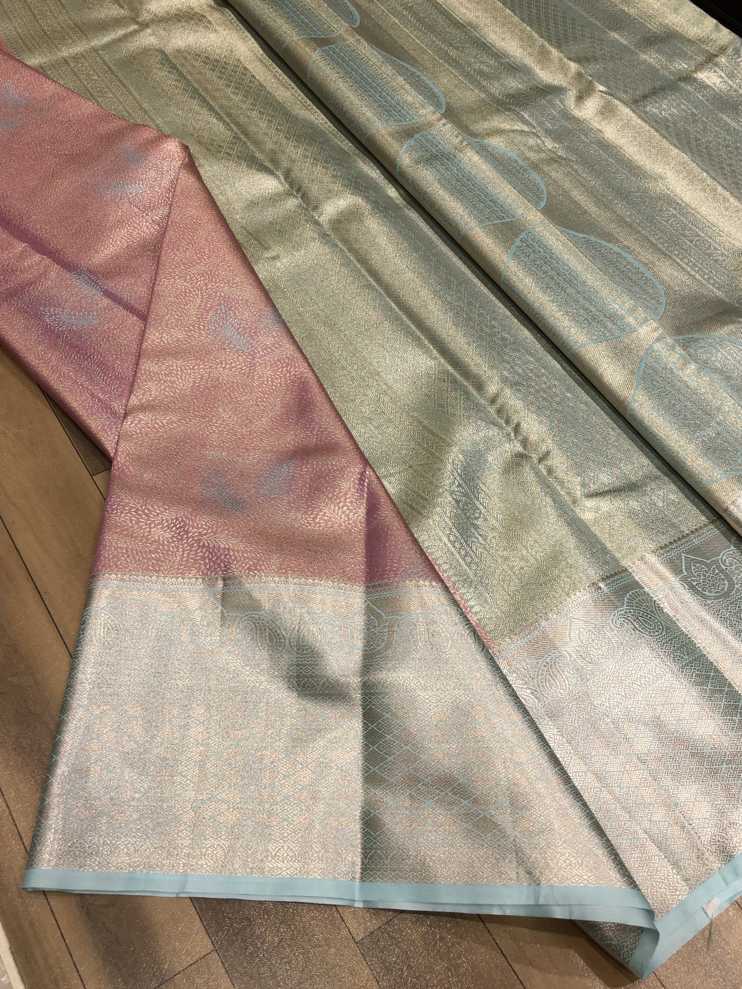 Semi Kanchipuram Tissue Saree