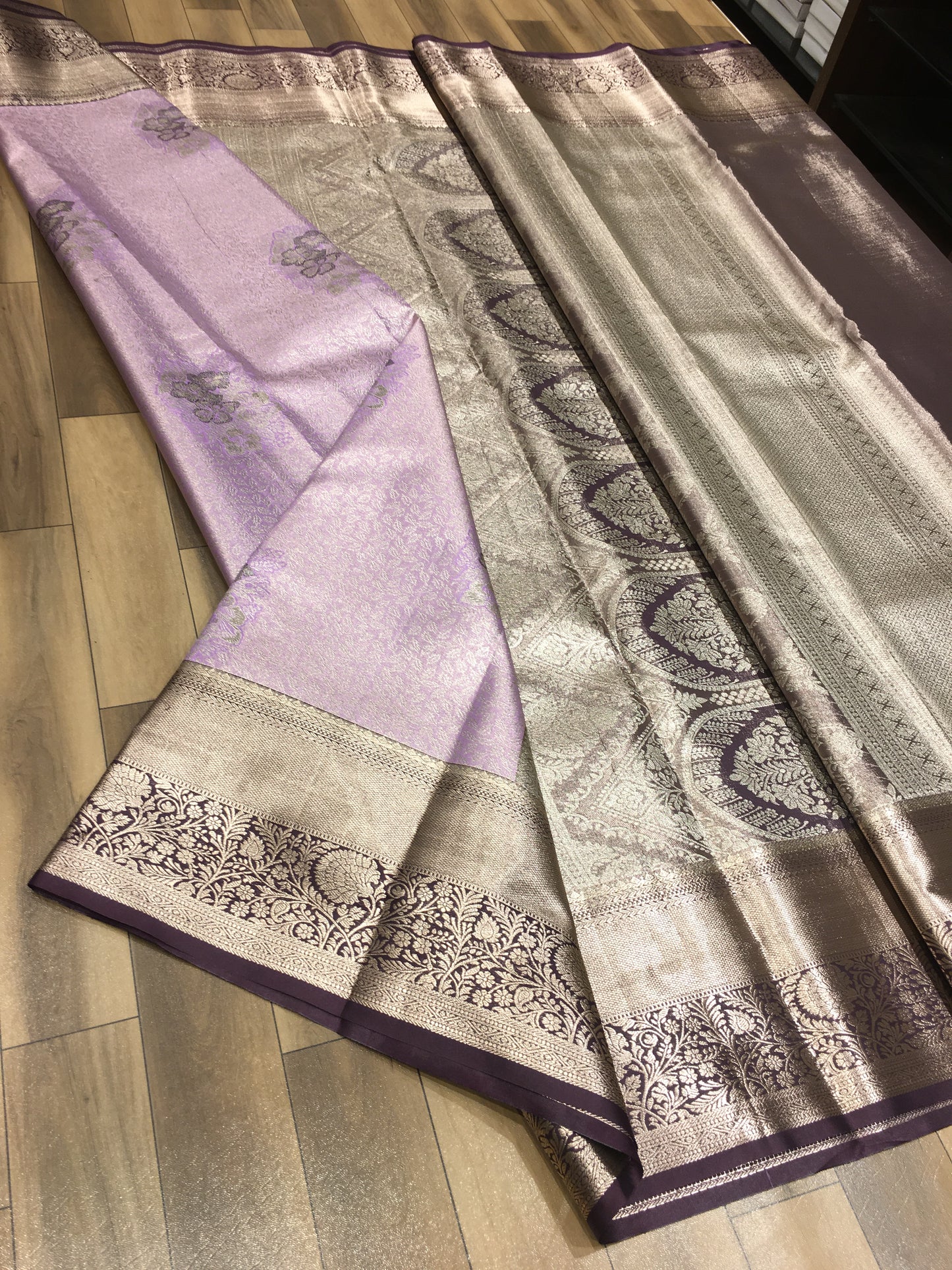 Semi Kanchipuram Tissue Saree