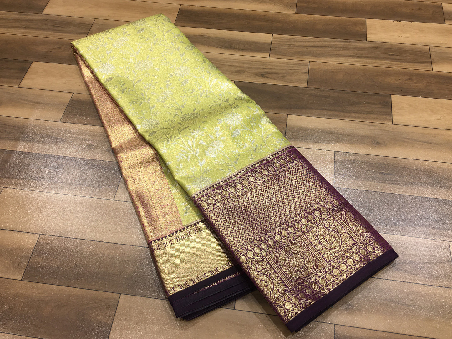 Semi Kanchipuram Tissue Saree