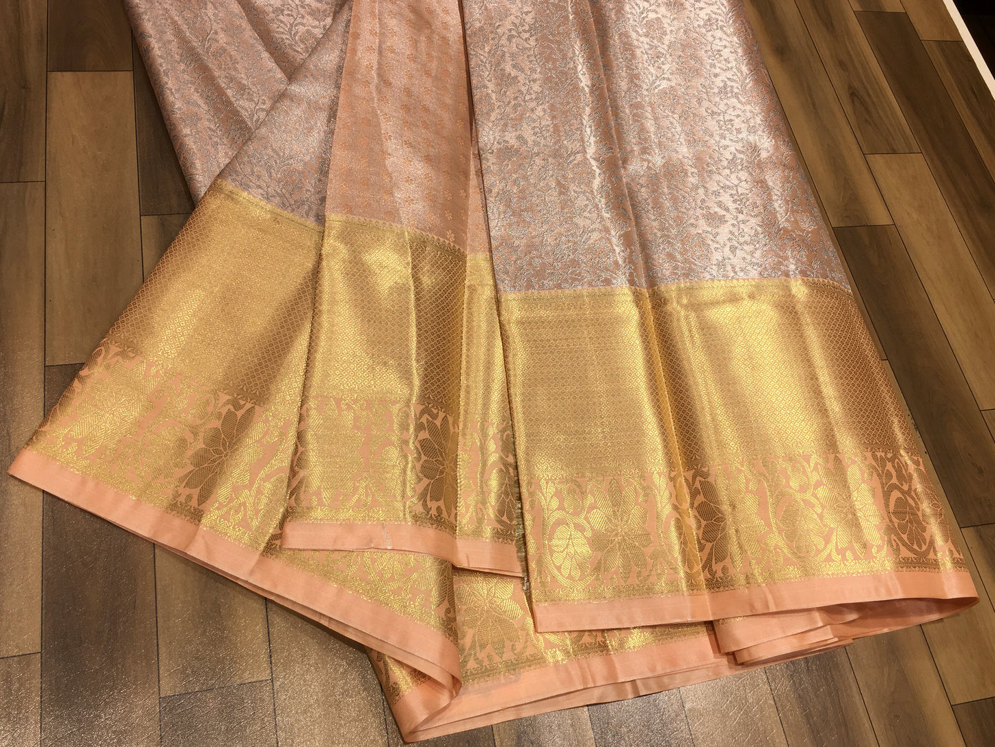 Semi Kanchipuram Tissue Saree