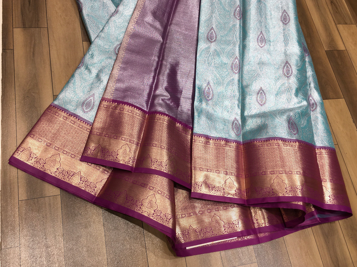 Semi Kanchipuram Tissue Saree