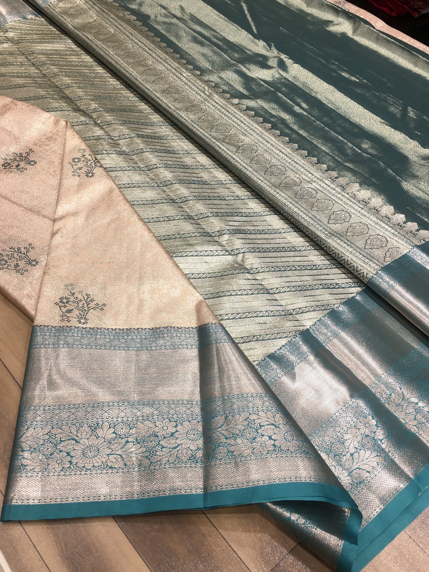 Semi Kanchipuram Tissue Saree