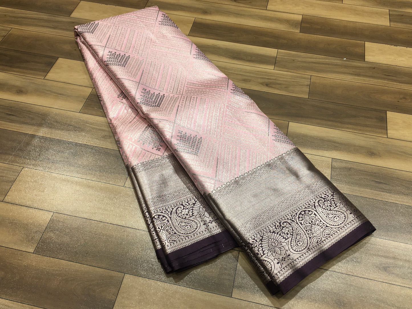 Semi Kanchipuram Tissue Saree