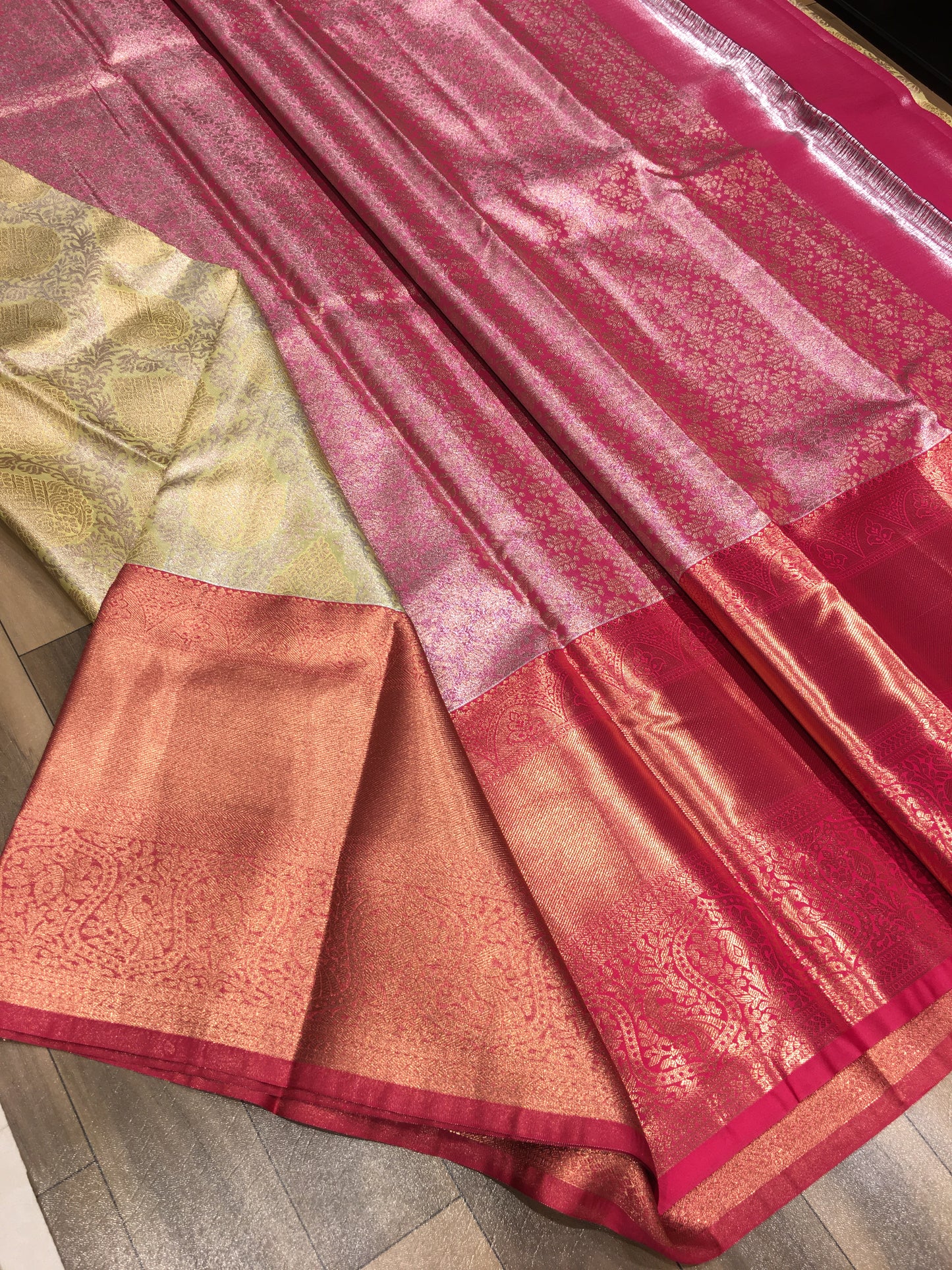 Semi Kanchipuram Tissue Saree