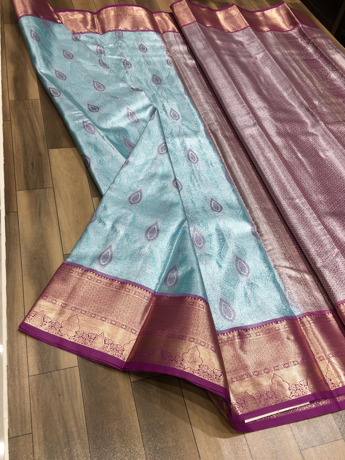 Semi Kanchipuram Tissue Saree