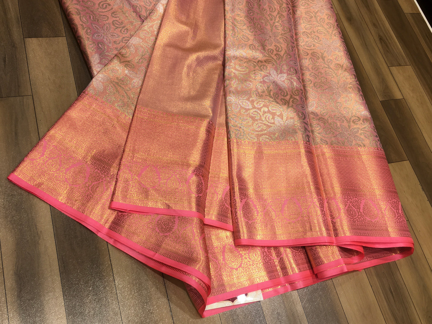 Semi Kanchipuram Tissue Saree