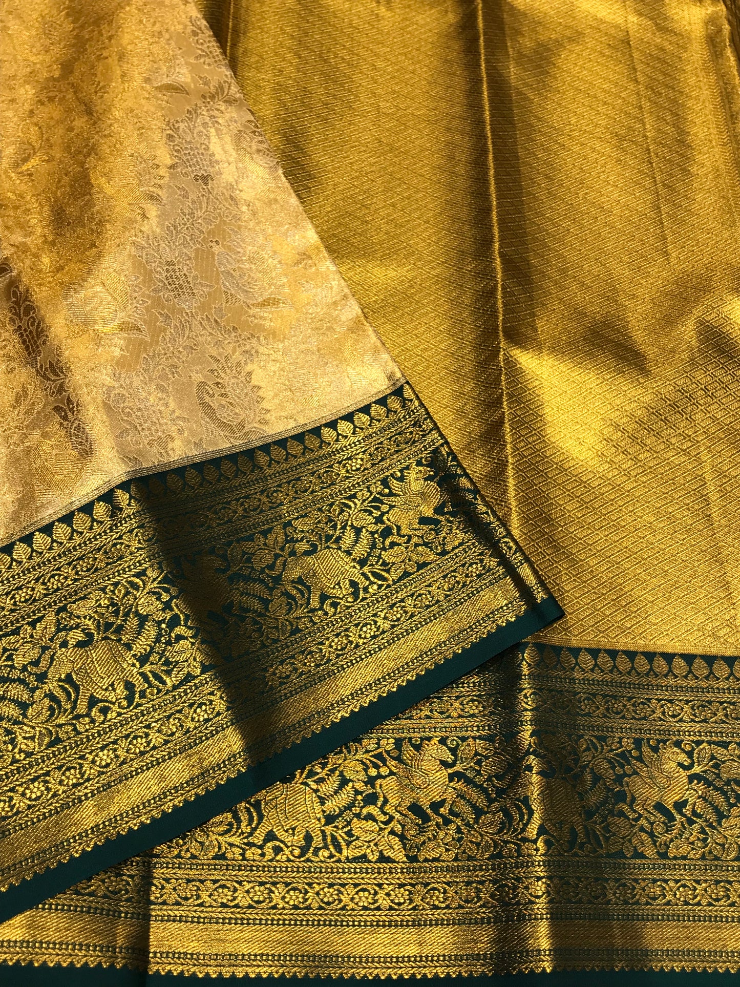 Pure Kanchipuram Tissue Saree