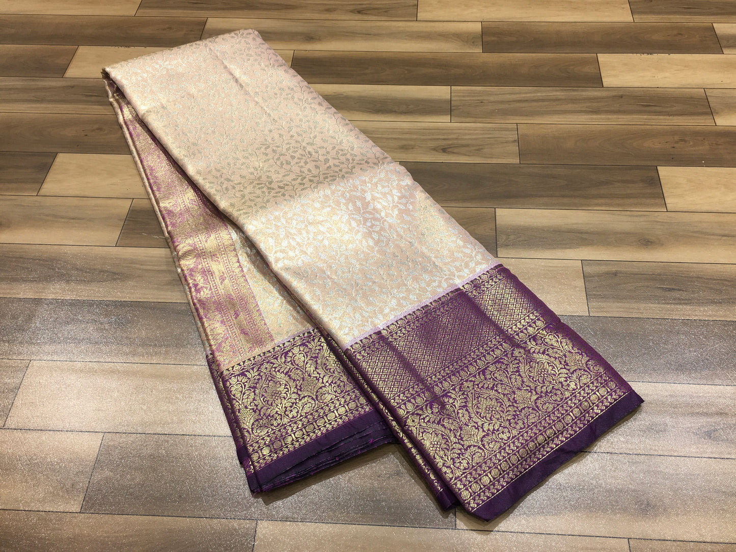 Semi Kanchipuram Tissue Saree