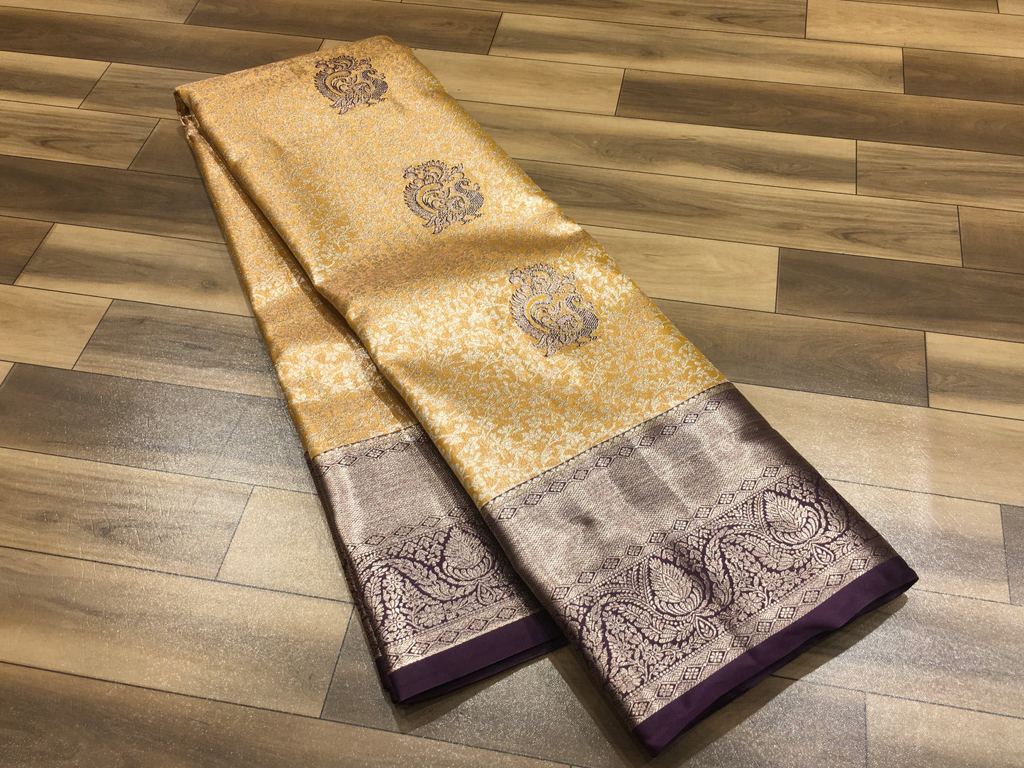 Semi Kanchipuram Tissue Saree