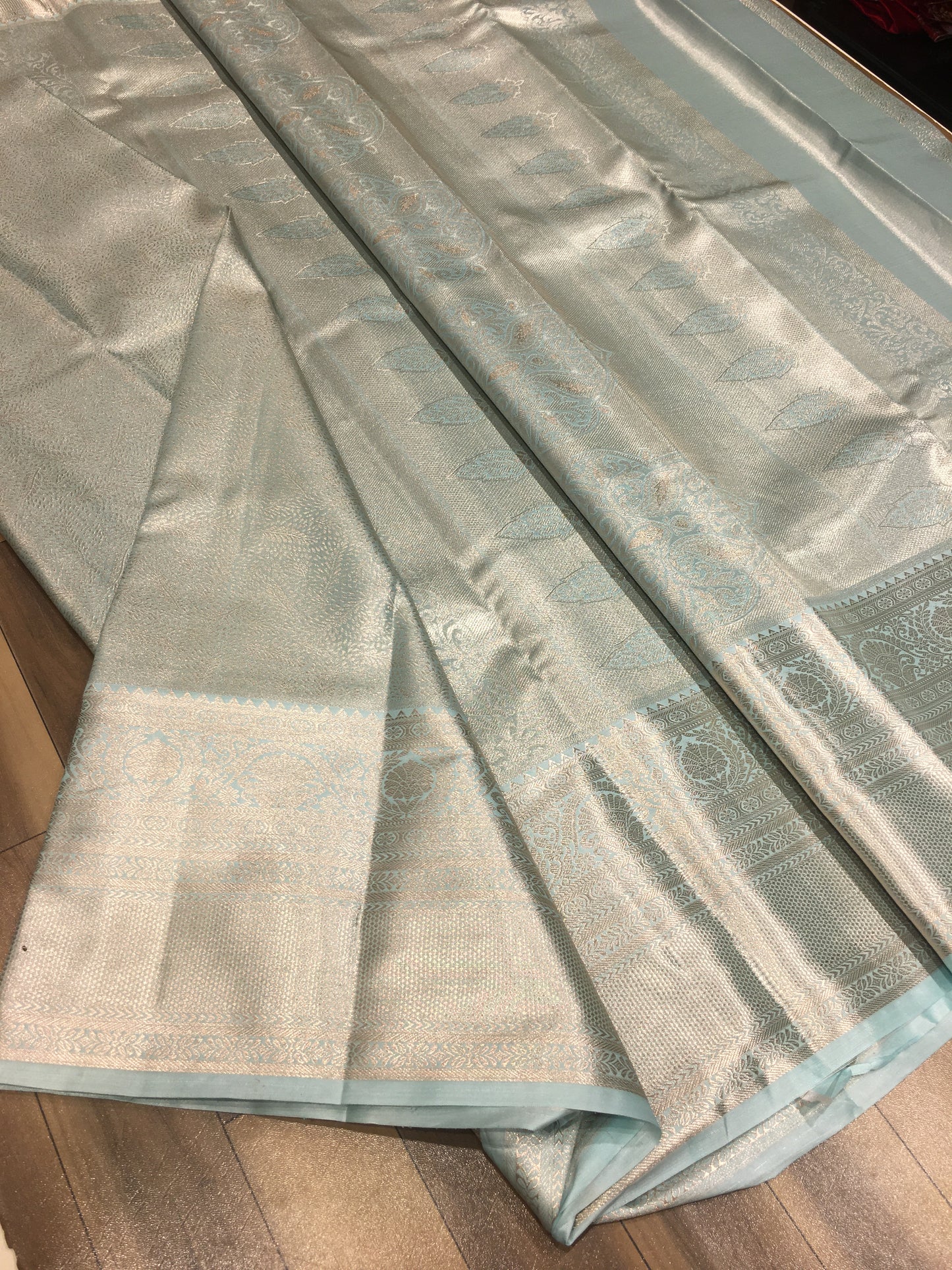 Semi Kanchipuram Tissue Saree