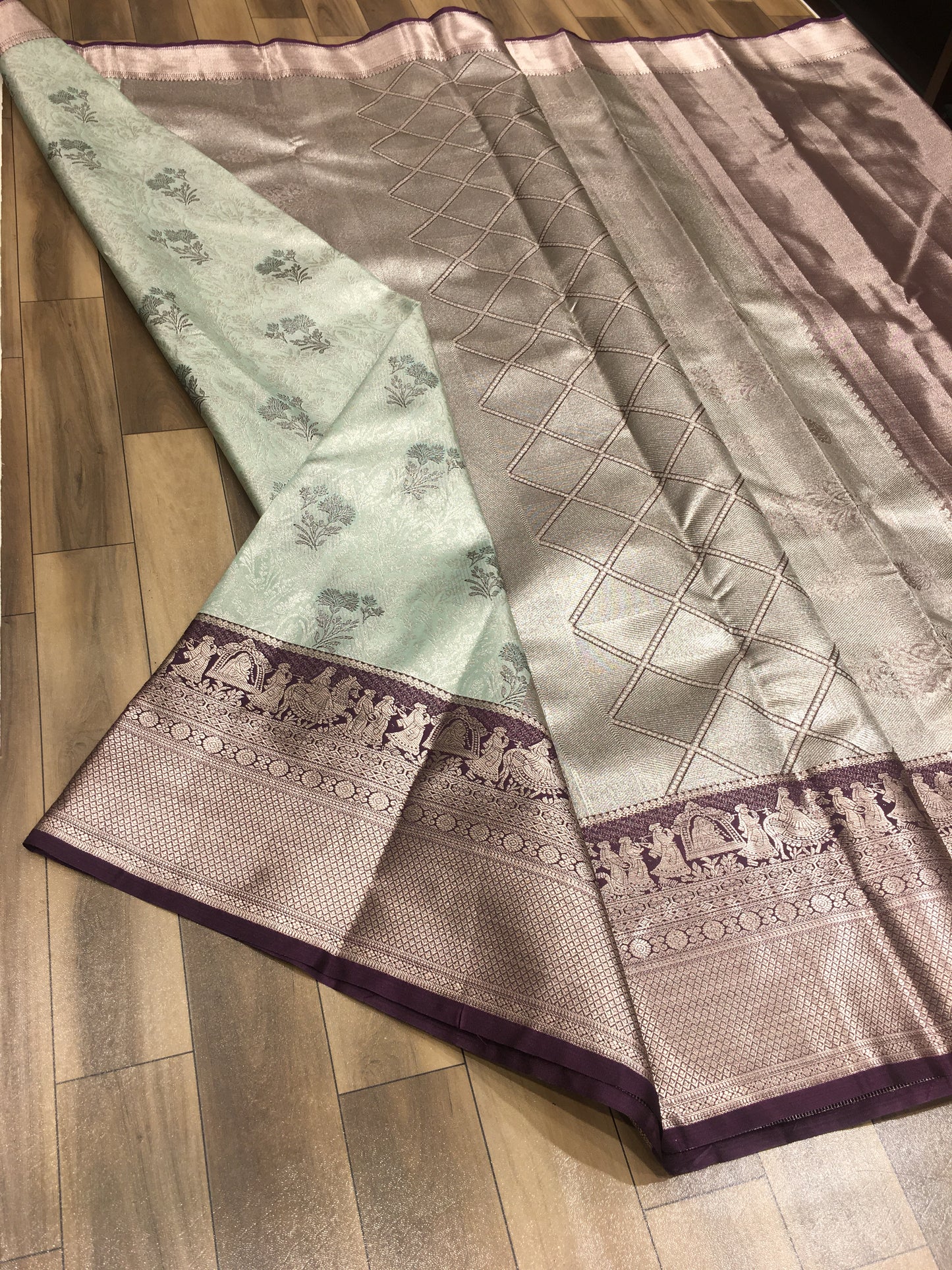 Semi Kanchipuram Tissue Saree