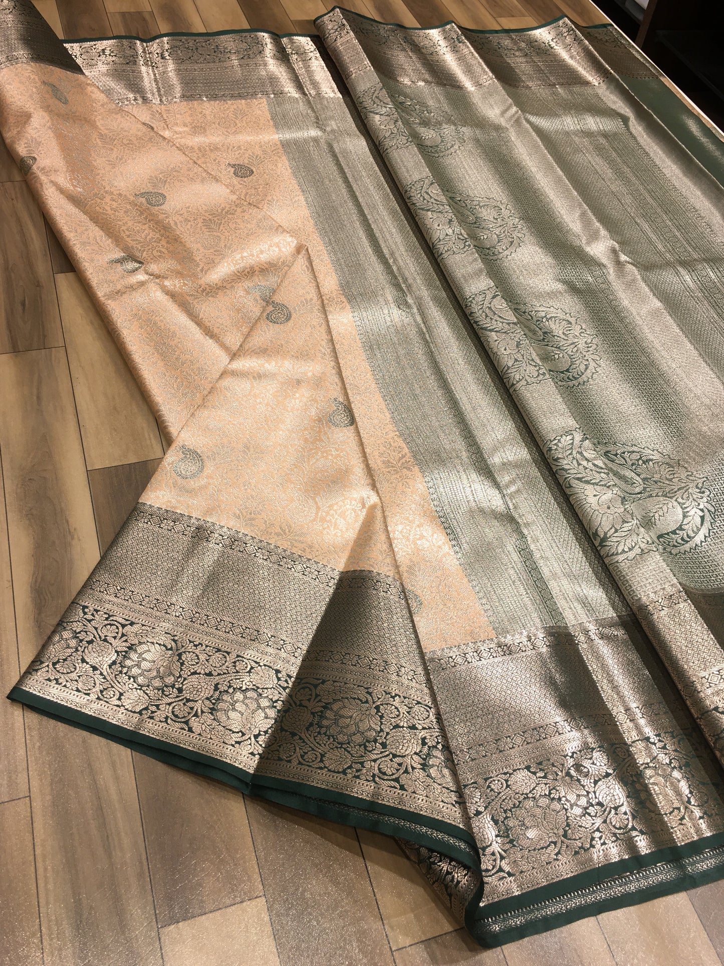 Semi Kanchipuram Tissue Saree