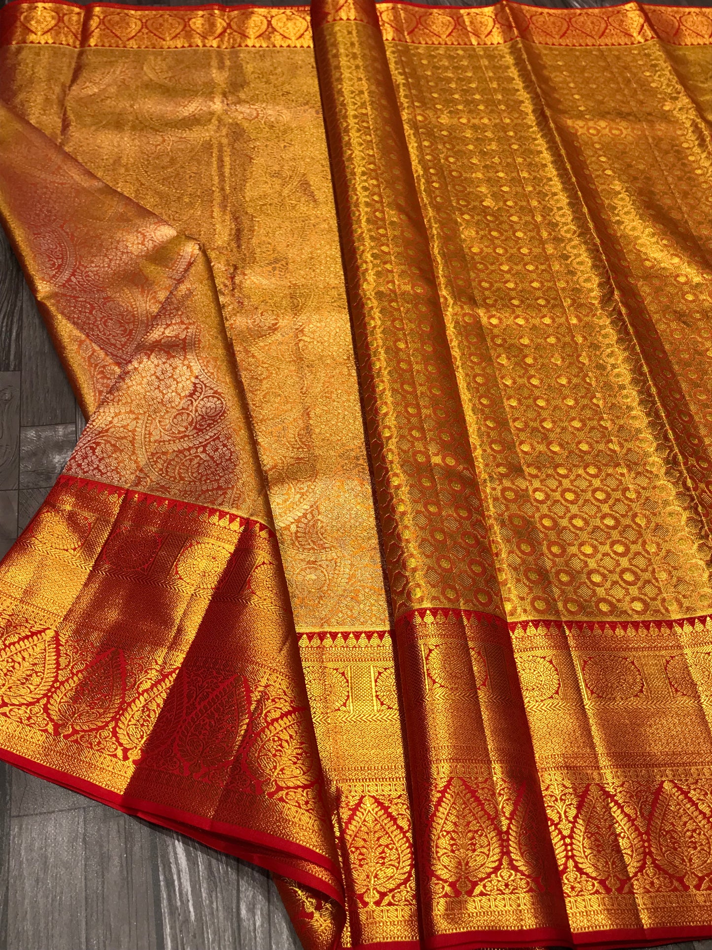 Pure Kanchipuram Tissue Silk Saree