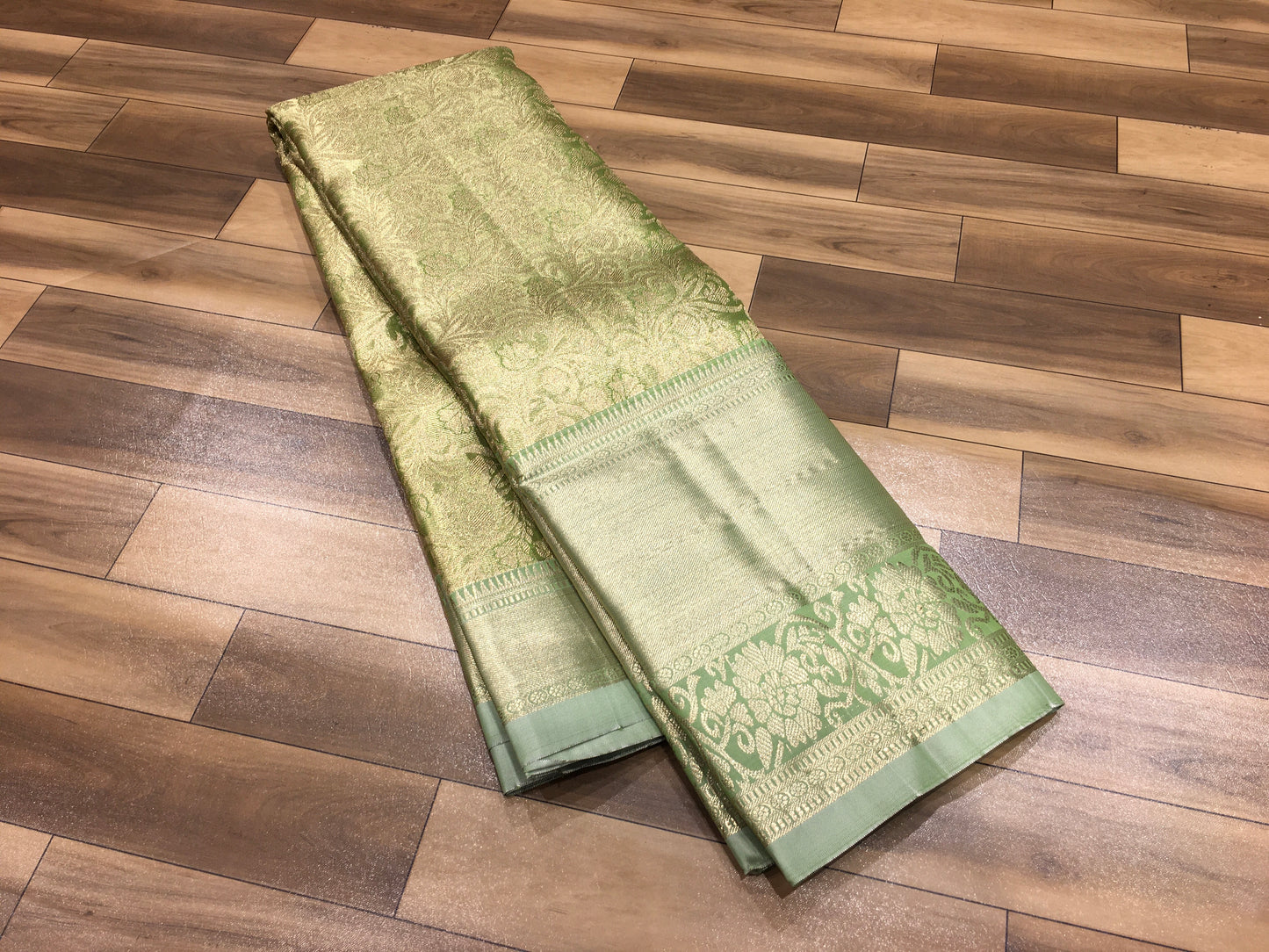 Semi Kanchipuram Tissue Saree