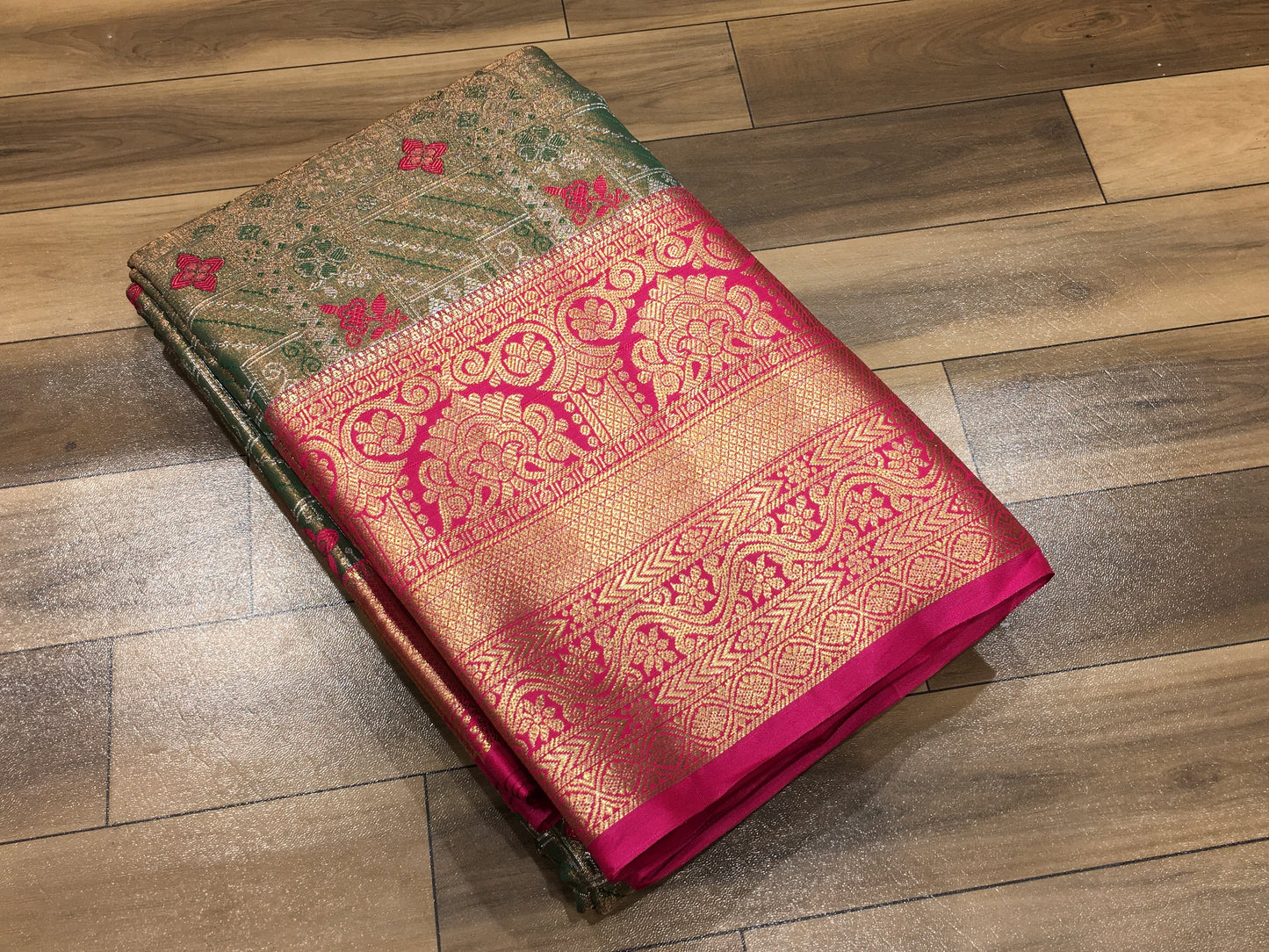 Semi Kanchipuram Tissue Saree