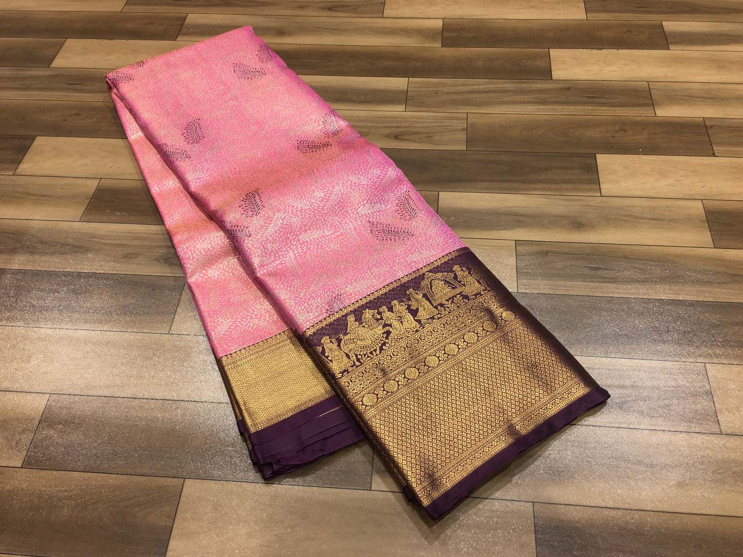 Semi Kanchipuram Tissue Saree